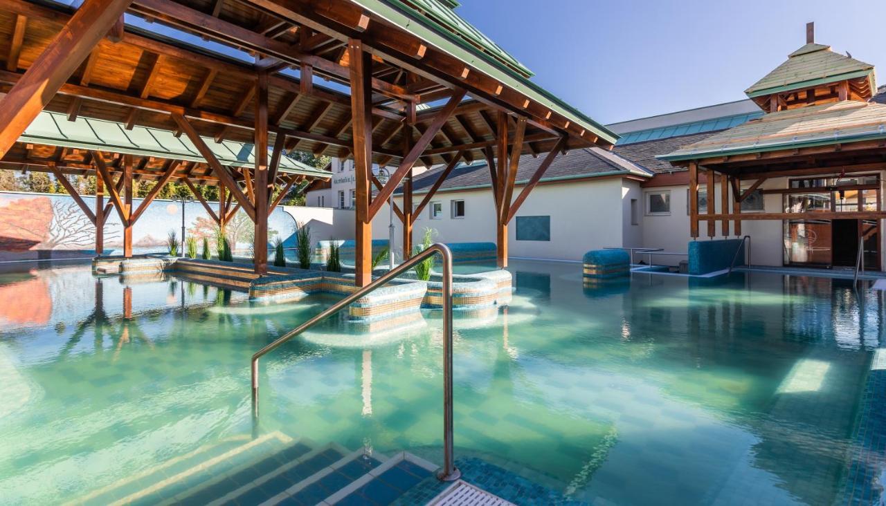 The Doors Luxury Apartment Mosonmagyaróvár Zewnętrze zdjęcie