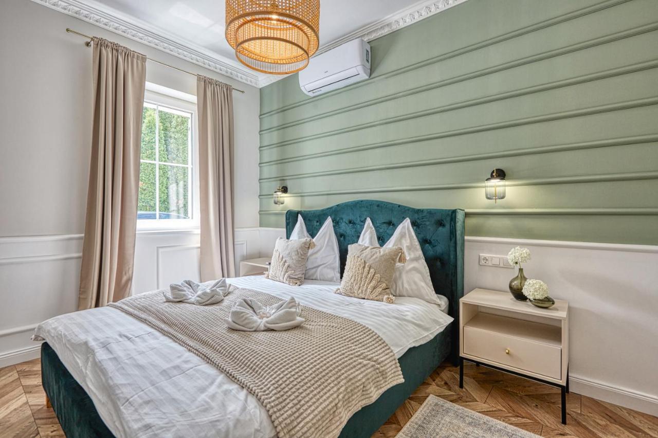 The Doors Luxury Apartment Mosonmagyaróvár Zewnętrze zdjęcie
