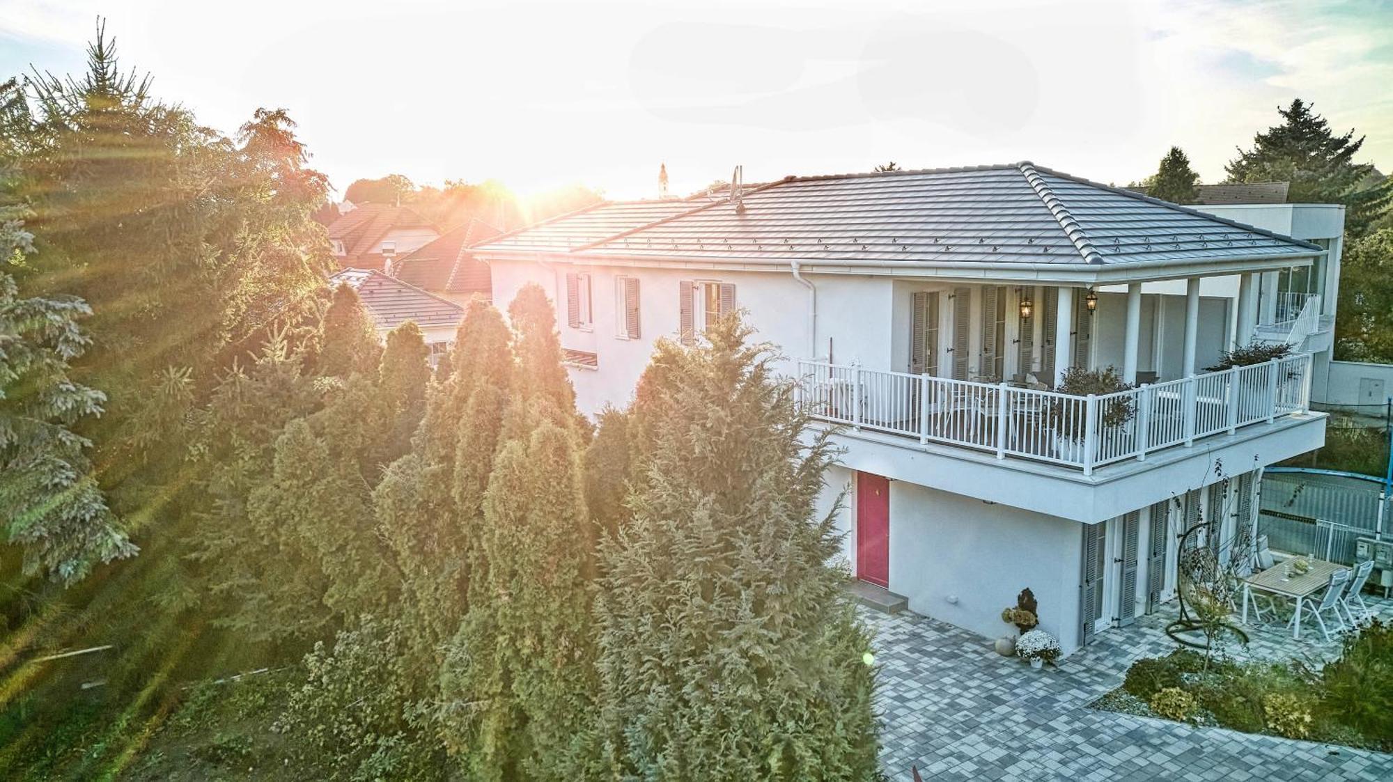 The Doors Luxury Apartment Mosonmagyaróvár Zewnętrze zdjęcie