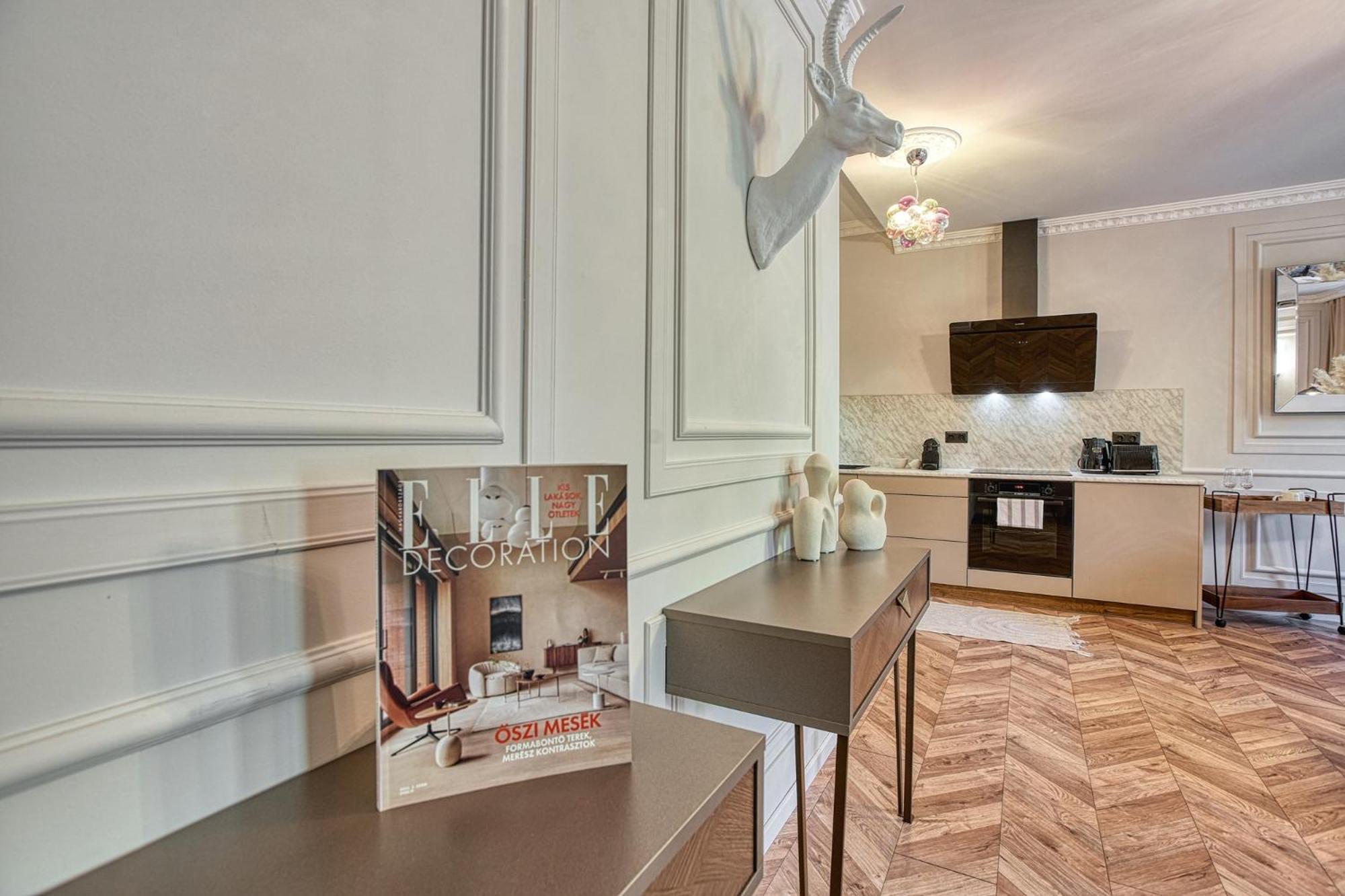 The Doors Luxury Apartment Mosonmagyaróvár Zewnętrze zdjęcie