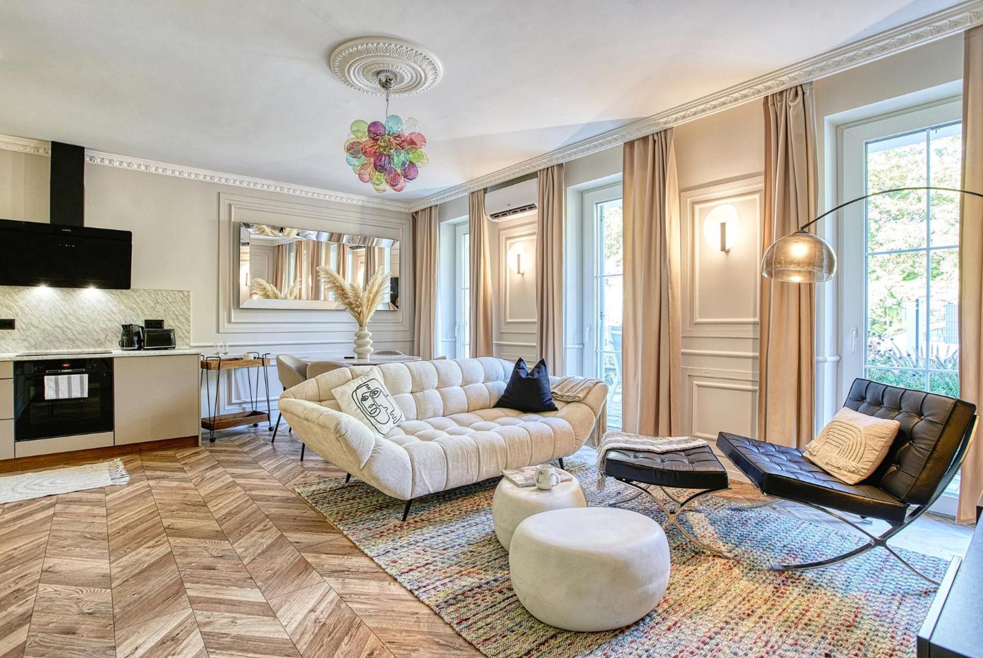 The Doors Luxury Apartment Mosonmagyaróvár Zewnętrze zdjęcie