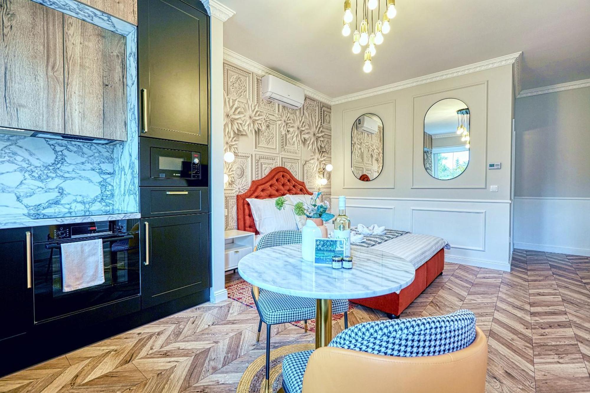 The Doors Luxury Apartment Mosonmagyaróvár Zewnętrze zdjęcie