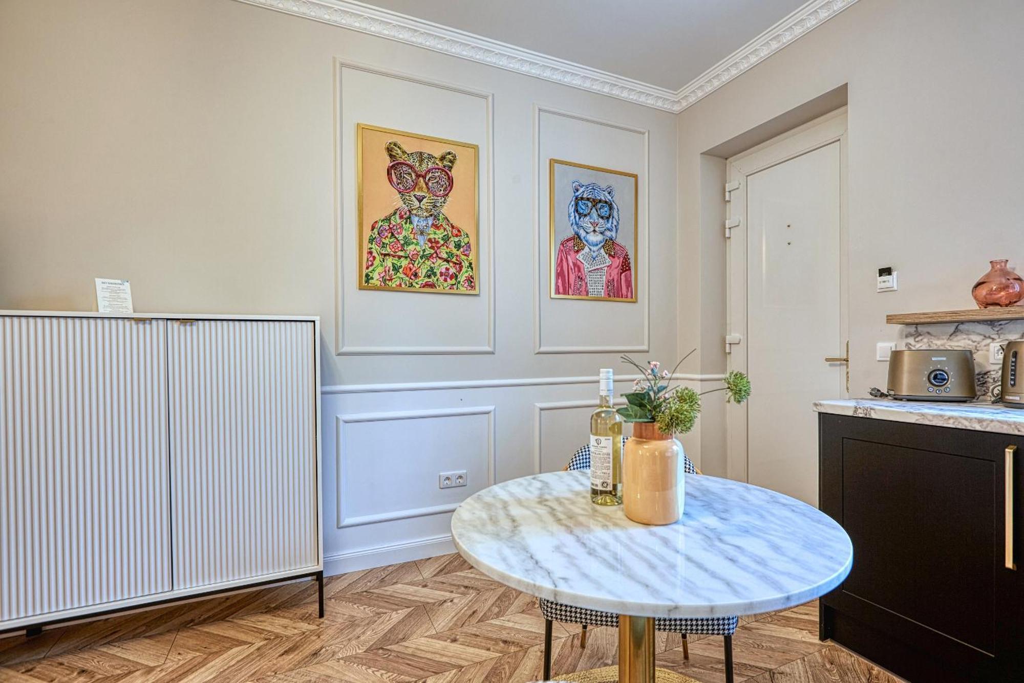 The Doors Luxury Apartment Mosonmagyaróvár Zewnętrze zdjęcie