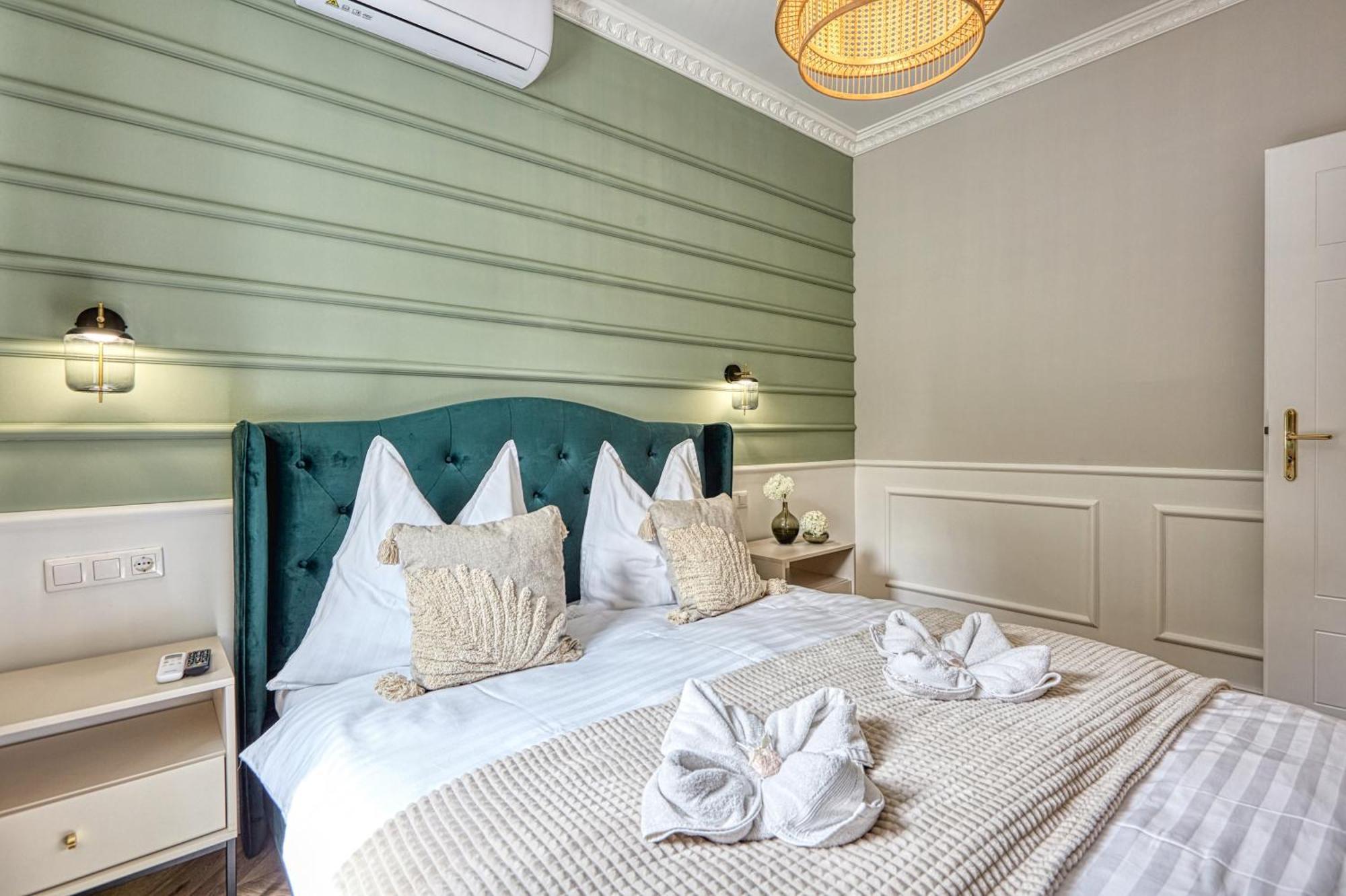 The Doors Luxury Apartment Mosonmagyaróvár Zewnętrze zdjęcie
